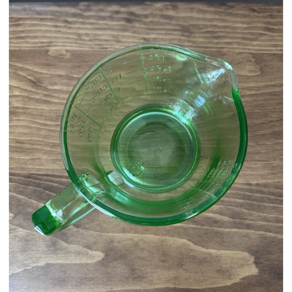 Hazel-Atlas Measuring Cup 2 Cup Green Uranium Glass UV Reactive Vintage